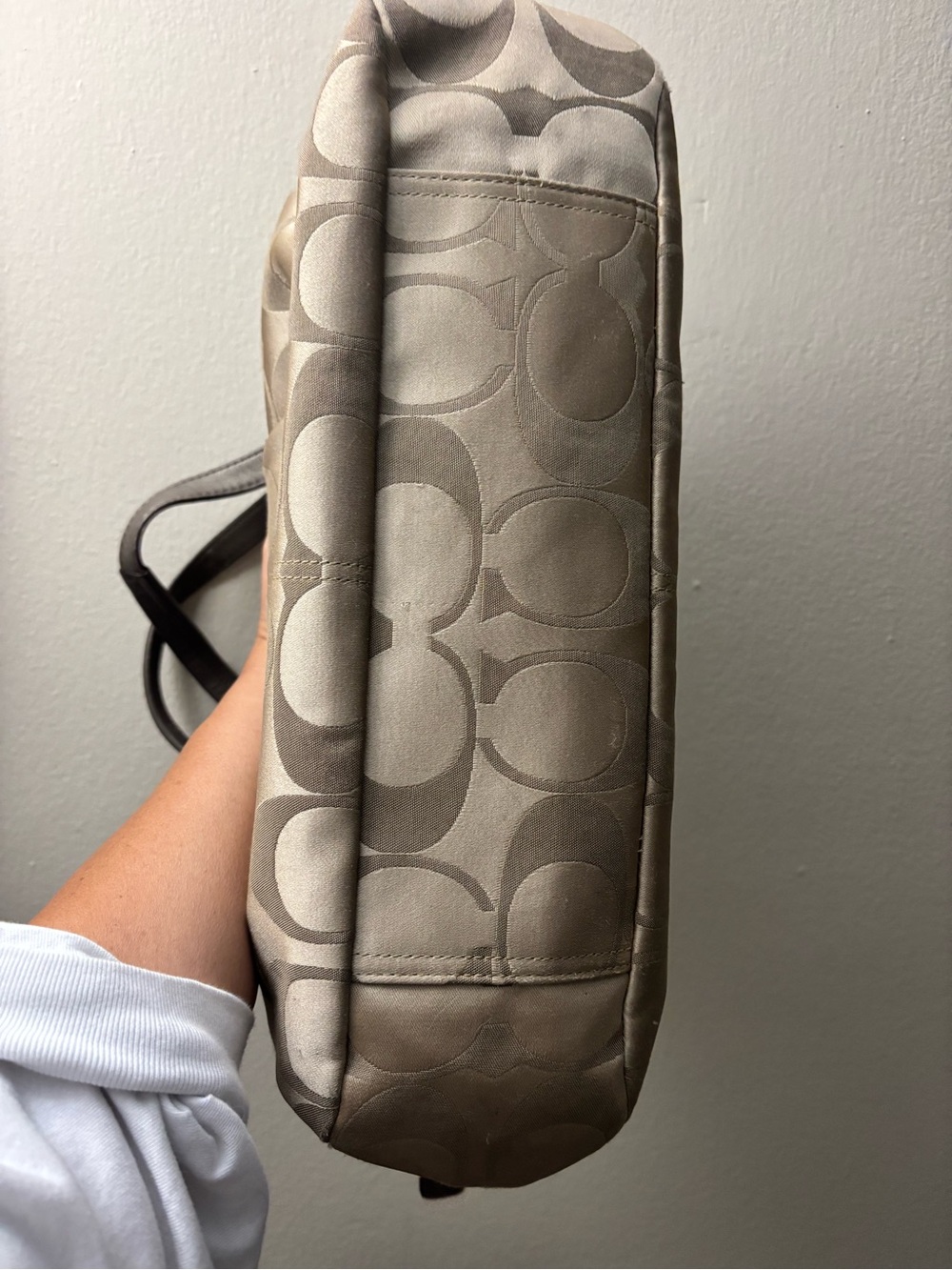 Coach Lexi Signature Shoulder Bag - Picture 4 of 13